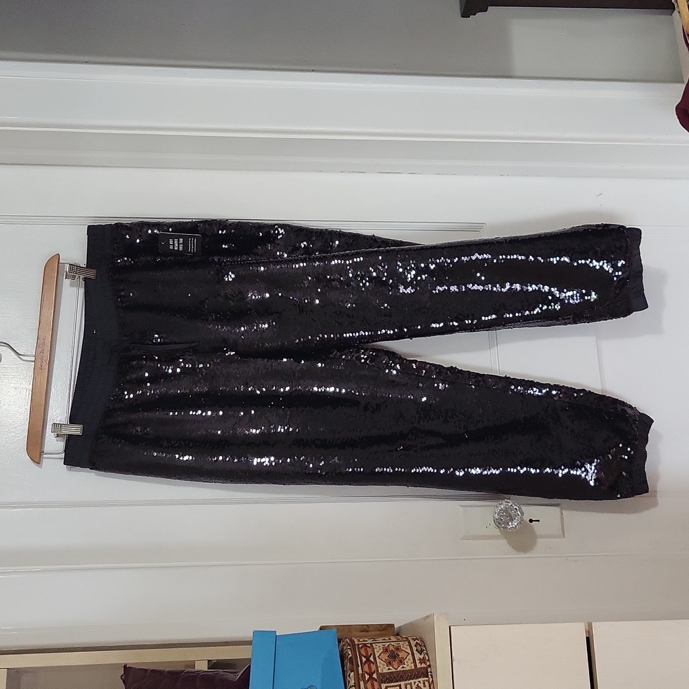 NWT  sequin pants